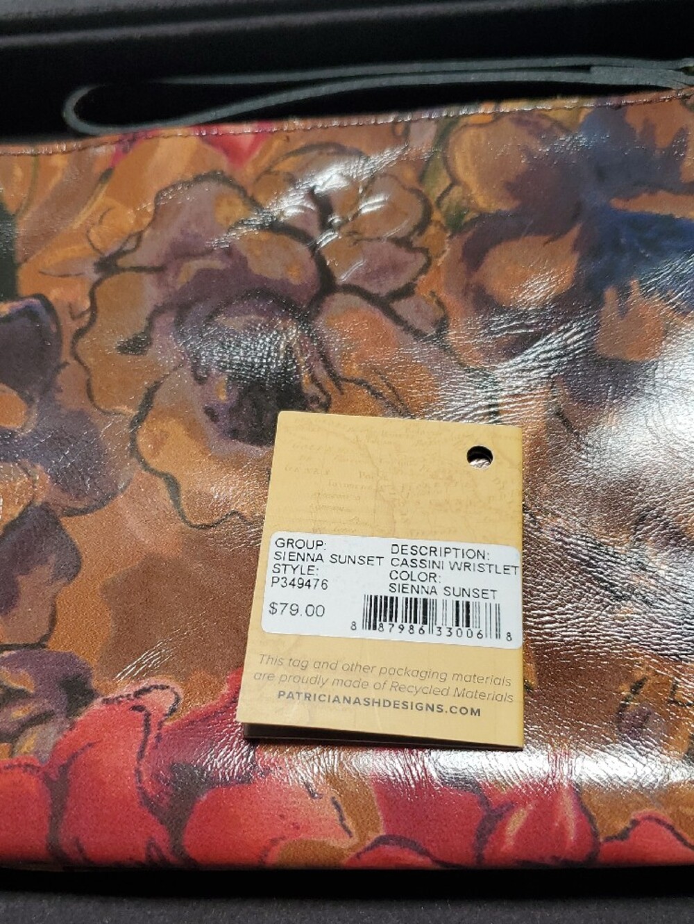 Patricia Nash Floral Wristlet. ACCEPTING REASONABLE OFFERS - Picture 3 of 7